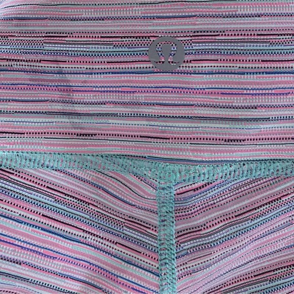 Lululemon leggings Size 8 Wunder Under Pant III Luxtreme Colorful Light Stripes - Picture 3 of 6